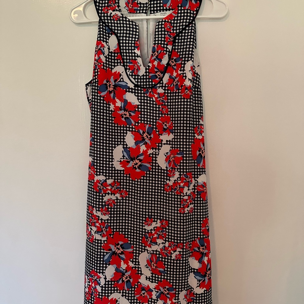 Crown & Ivy Sleeveless Floral and Gingham Print Dress